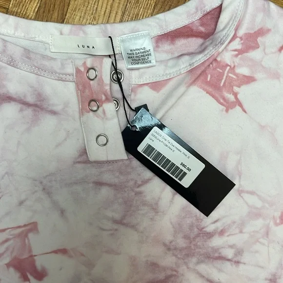 Luna - Picture 5 of 13